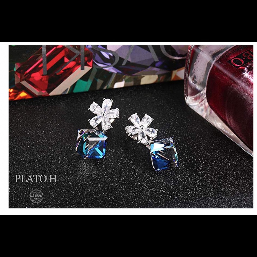 Earrings - Picture 2 of 4